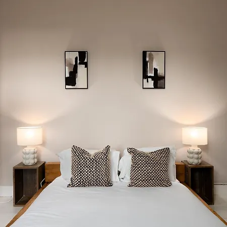 Vesto Three Bedroom Duplex Apartment In Clapham London Exterior photo