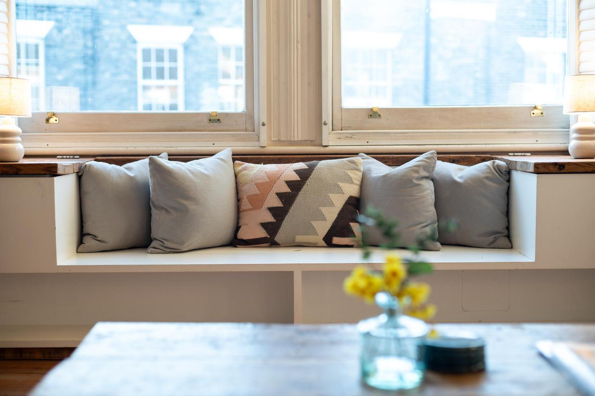 Appartamento Vesto Three Bedroom Duplex In Clapham Londra